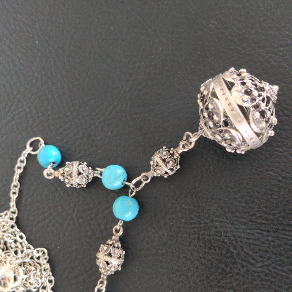 Vintage silver tone exotic filigree necklace with blue turquoise (?) stones - Picture 7 of 7